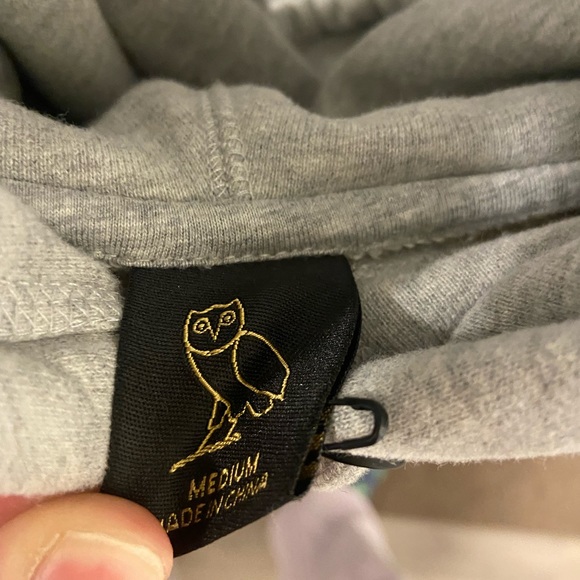 Never worn ovo drake sweater - Picture 3 of 3